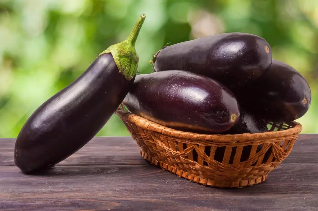 L'aubergine fruit ou légume