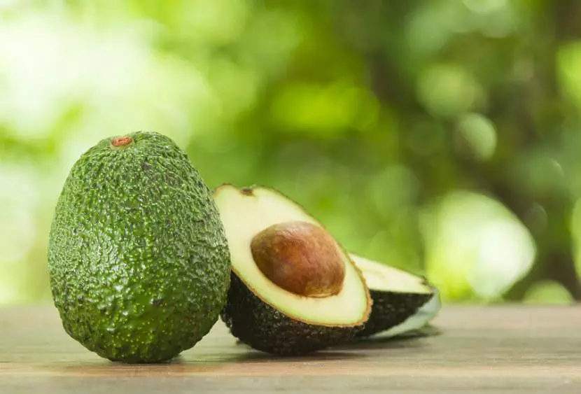 L'avocat : est-ce un fruit ou un légume? Découvrons-le!